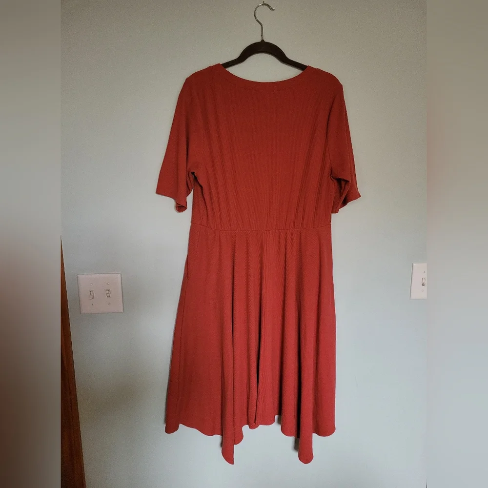 Torrid Sz 2 Rust Red T Shirt Dress - Picture 2 of 7